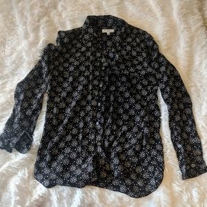 Equipment Silk star printed black shirt